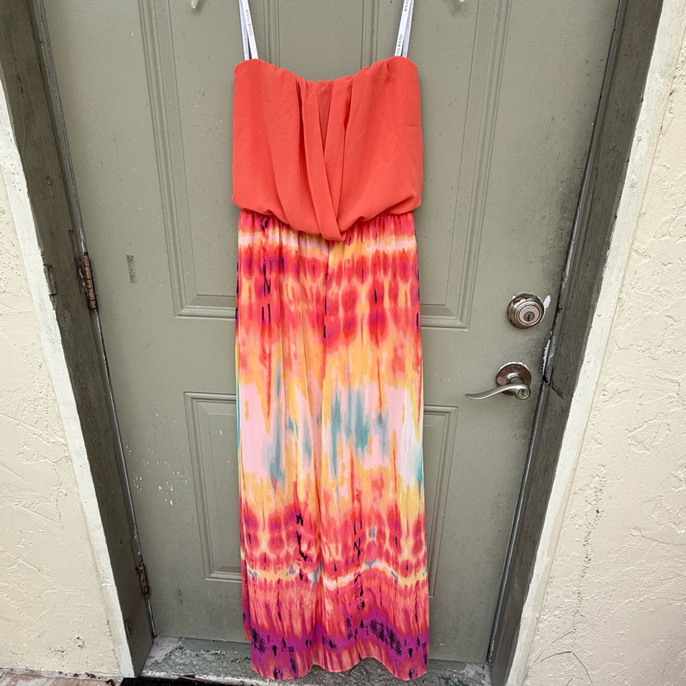 Great brand new gorgeous summer dress !
BISOU BISOU 
With Linnen